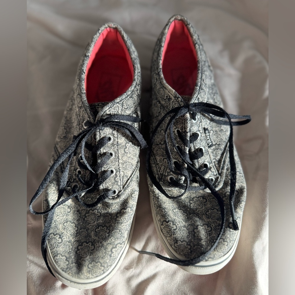 Vans Women's Black and Gray Paisley Sneakers
